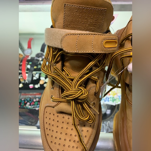 Maison Margiela Retro Fit Chunky Platform Sneakers - Picture 7 of 11